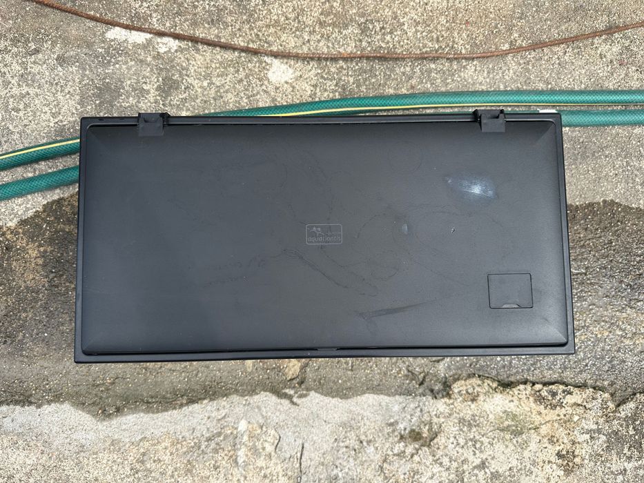 Aquário Aquatlantis com tampa – bom estado