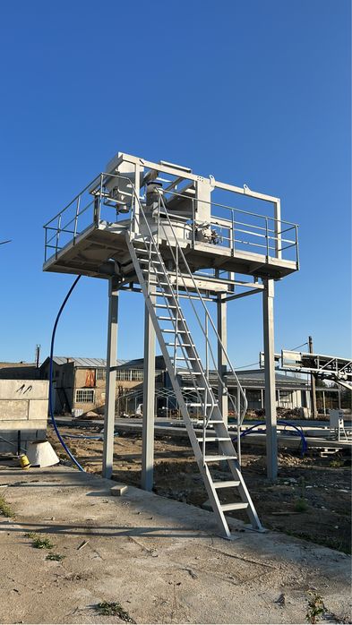 Mieszalnik wraz z konstrukcją węzła ZREMB BPK 1001, B303