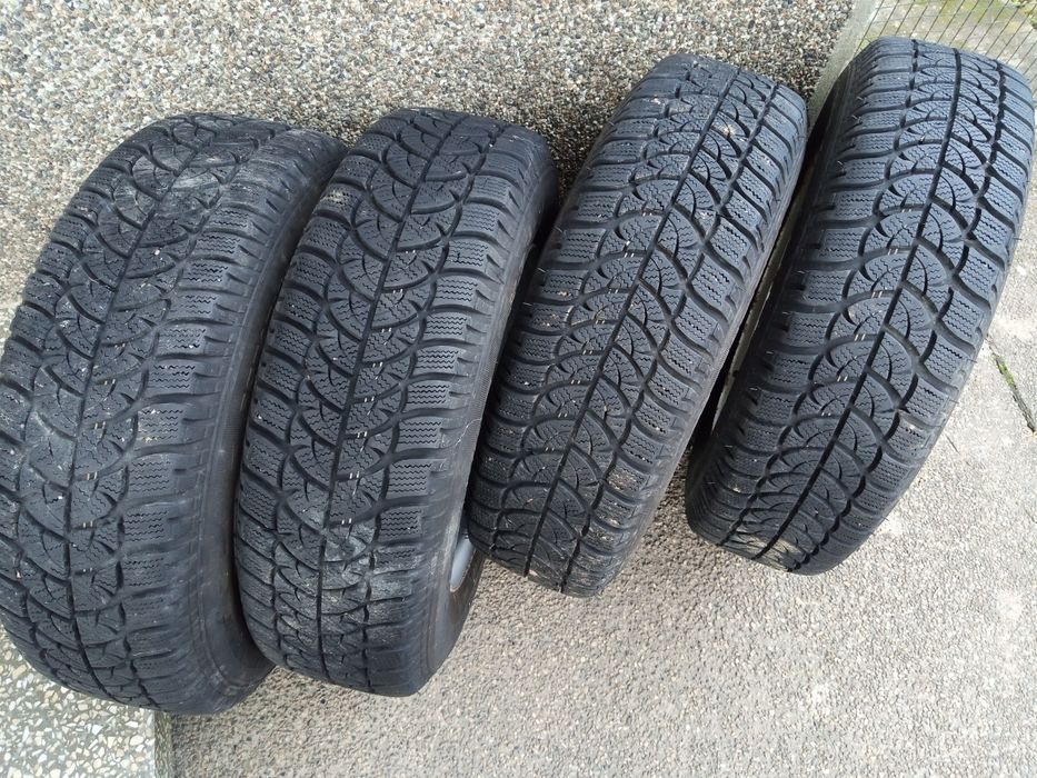 Резина Зимова с дисками R13 на ВАЗ
