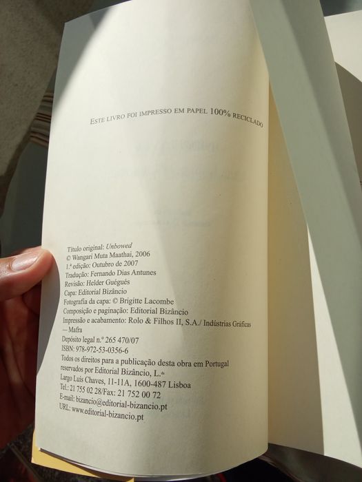 Indomável-Uma luta pela liberdade-W.Maathai-1e8E-Relogio L.5 Desde5E