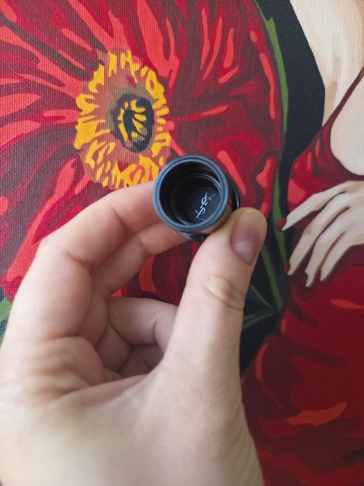 Флакон Yves Saint Laurent Black Opium
