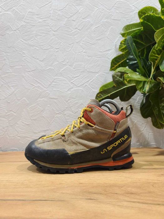La Sportiva Boulder X Approach