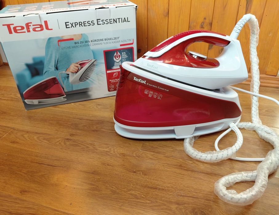 Праска з парогенератором Tefal EXPRESS EASY SV6111E1