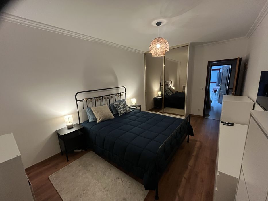 Alugo Quarto - Carregado