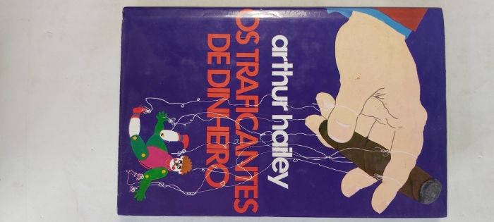 LIVRO - Os traficantes de dinheiro