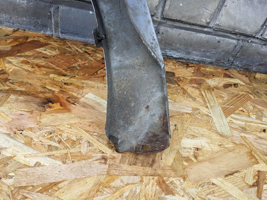 VW Sharan Ford Galaxy Seat Alhambra Błotnik Prawy Przód Przedni