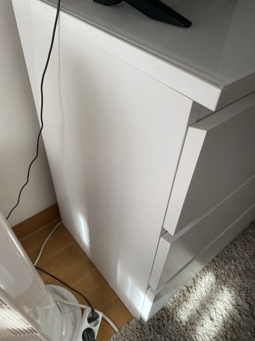 Cômoda malm 6 gavetas com tampo de vidro
