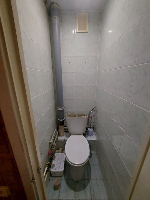 Продаж 2-кімн кв 4/9 по вул Нижньодніпровській