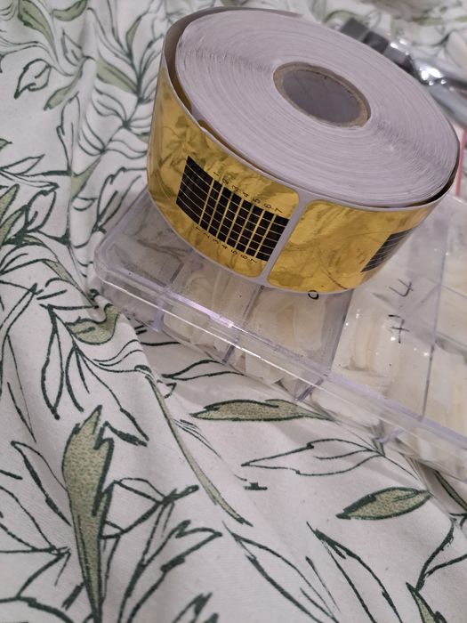 Moldes e tips para unhas