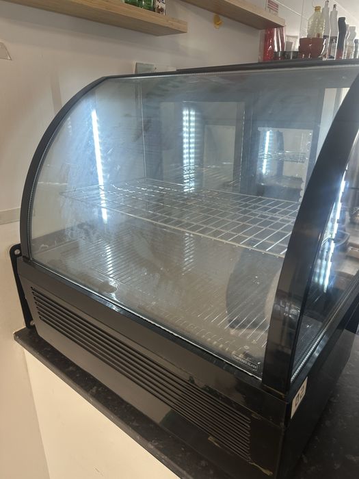 02 Frigorifico bebidas + Expositor frio para frutas o outros . Como novo