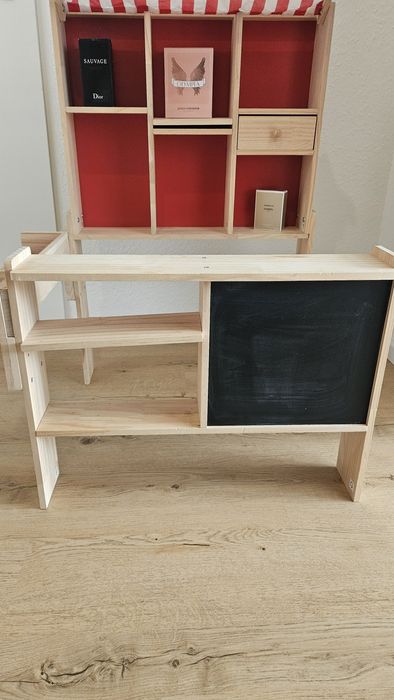 Stragan market S.bardzo dobry sklep