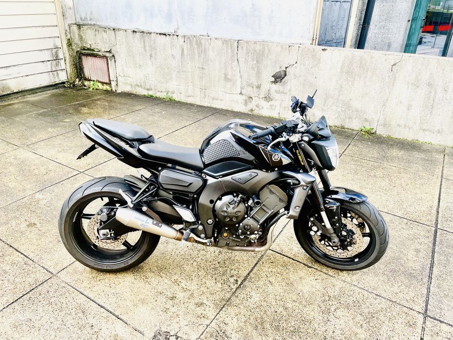 Yamaha fz1 full black