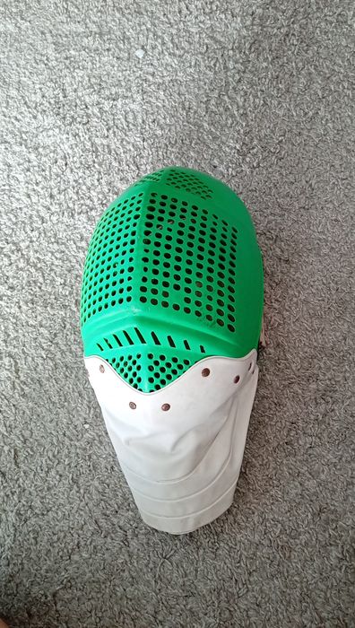 Kask sportowy  do szermierki floret plastikowy treningowy