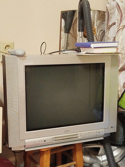 Телевизор  21 LG