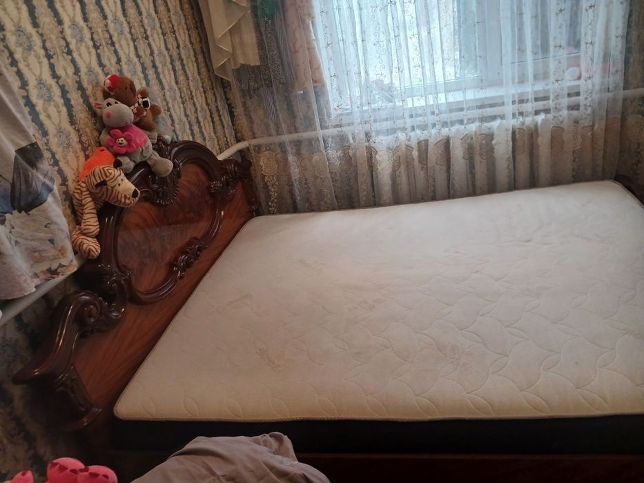 Кровать без матраца состояние 9 из 10