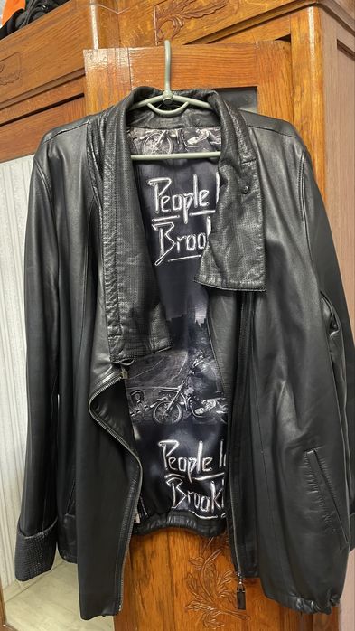 Куртка шкіряна жіноча