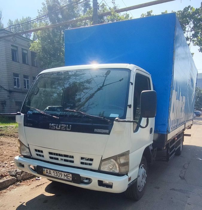 Isuzu NQR 71 вантажний
