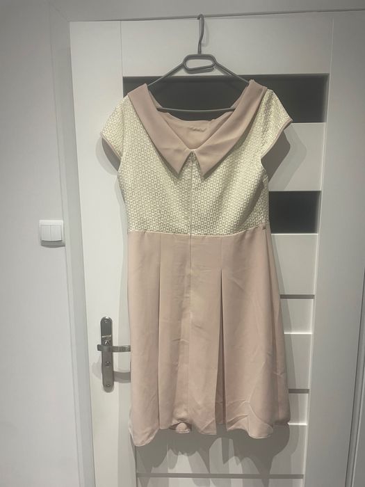 Beżowa Sukienka TRYNITE roz. 46