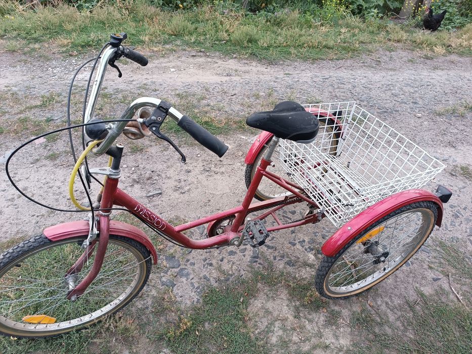 Трьох колісний велосипед