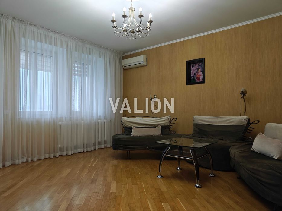 БЕЗ% Продаж 2 кімнатної квартири 82м2, проспект Миколи Бажана 14, метро Осокорки є генератор