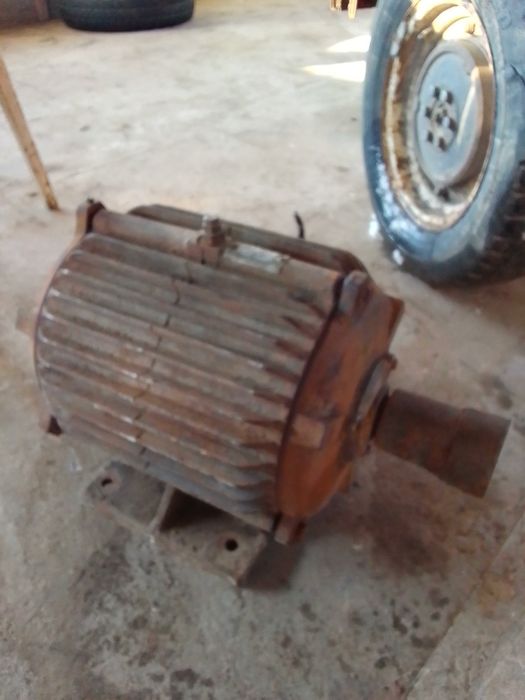 Електромотор 38-220