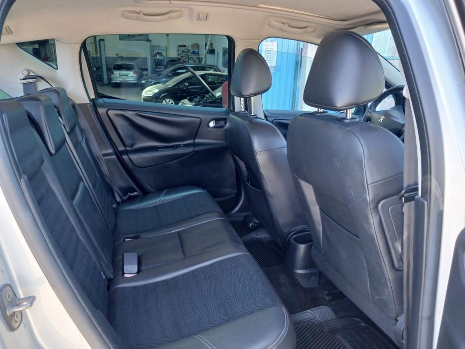 Peugeot 207 SW 1.6 HDI Outdoor