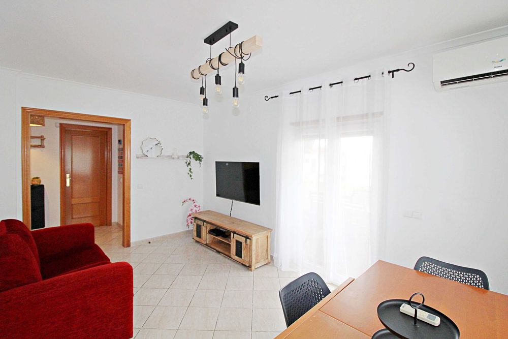 Excelente Apartamento T2 para férias a 150m da praia