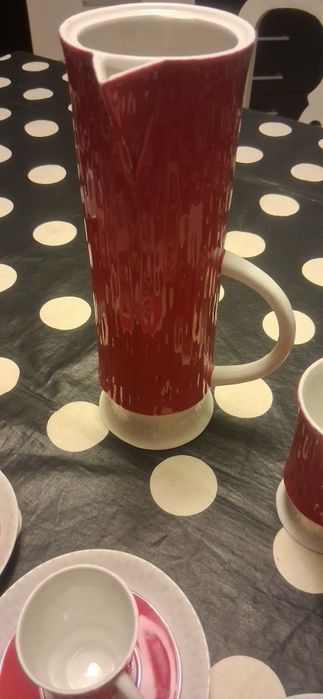 antigo serviço de café Vista Alegre, de estilo Art Déco, com marca Vista Alegre 1924/1947