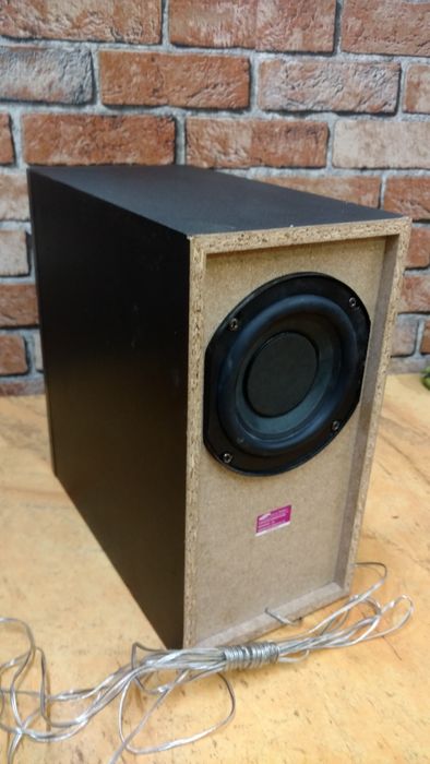 Колонка Sony, сабвуфер Samsung