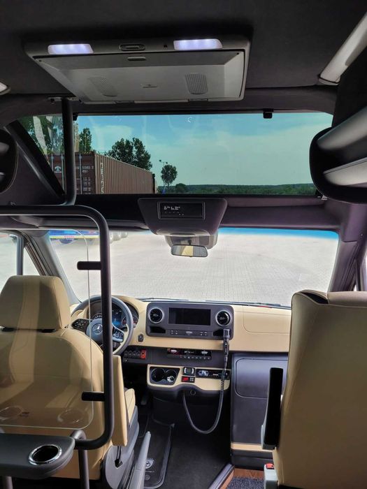 Wynajem 20 osobowego BUSA z Kierowcą