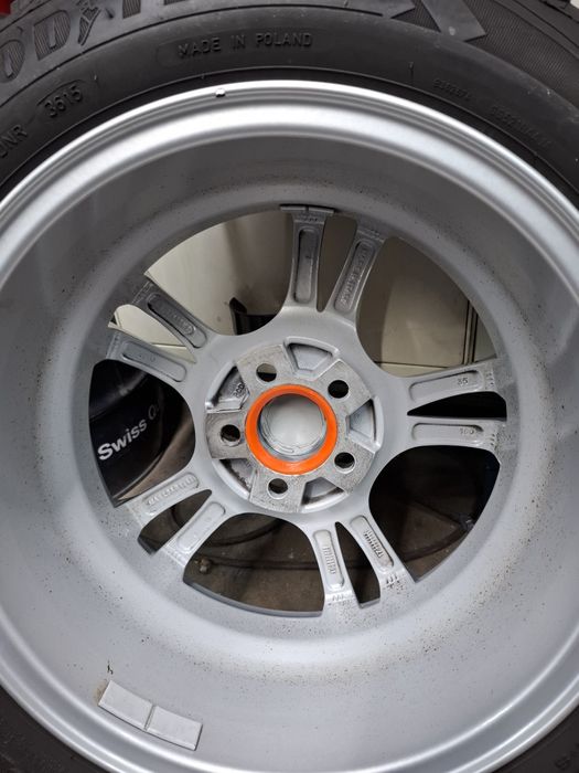 Felgi aluminiowe z oponami zimowymi 15 cali  vw polo