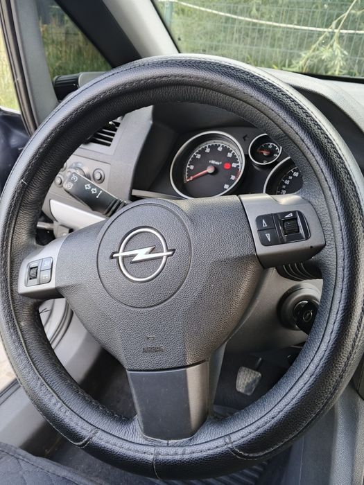 Opel Zafira Опель Зафіра 1.8 Газ/бензин