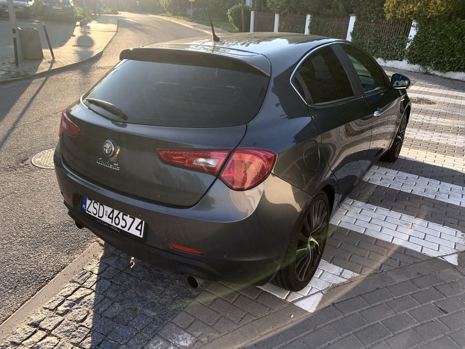 Alfa Romeo Giulietta OC na caly rok 1.4 turbo pakiet QV Line T-jet lpg