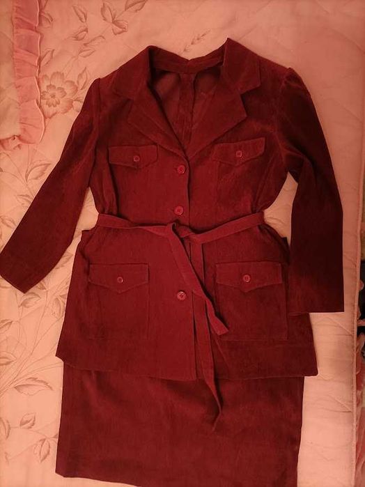 Fato em pele de pêssego