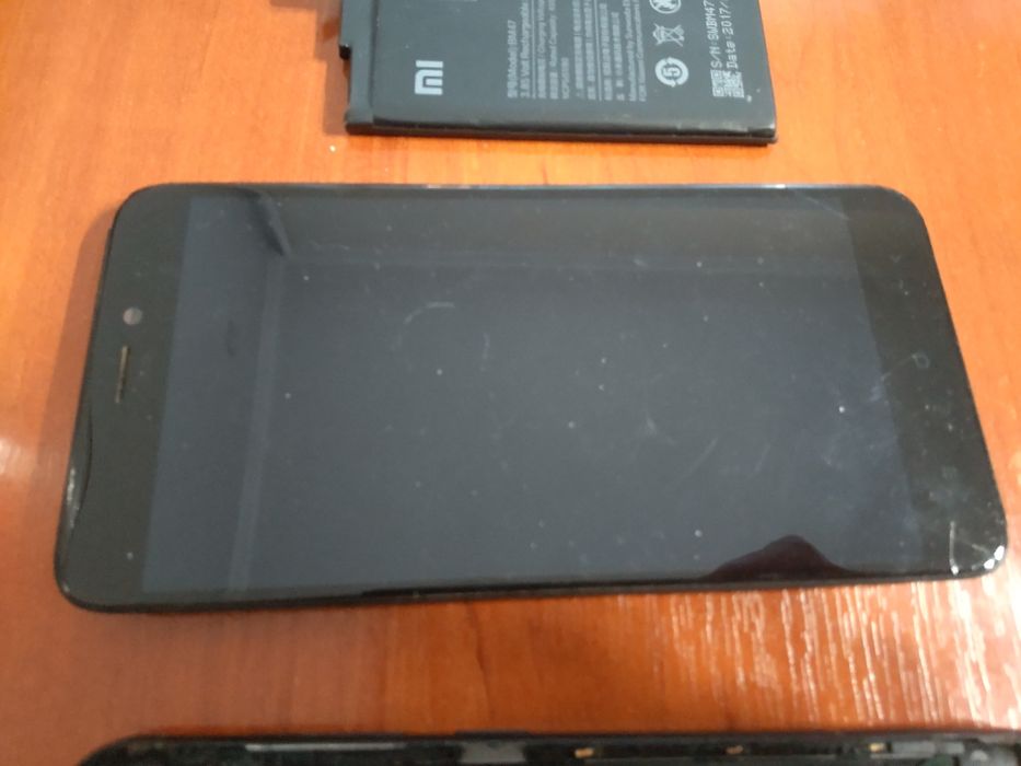 Xiaomi Redmi 4 екран модуль баратея на запчастини