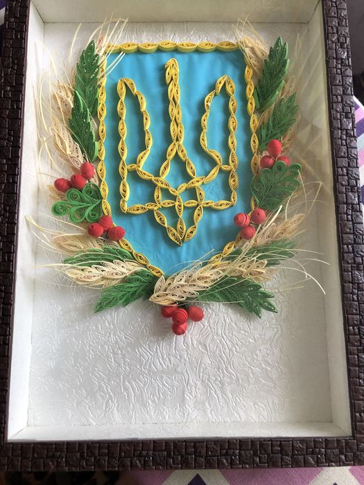 Картины из квиллинга Герб Украины