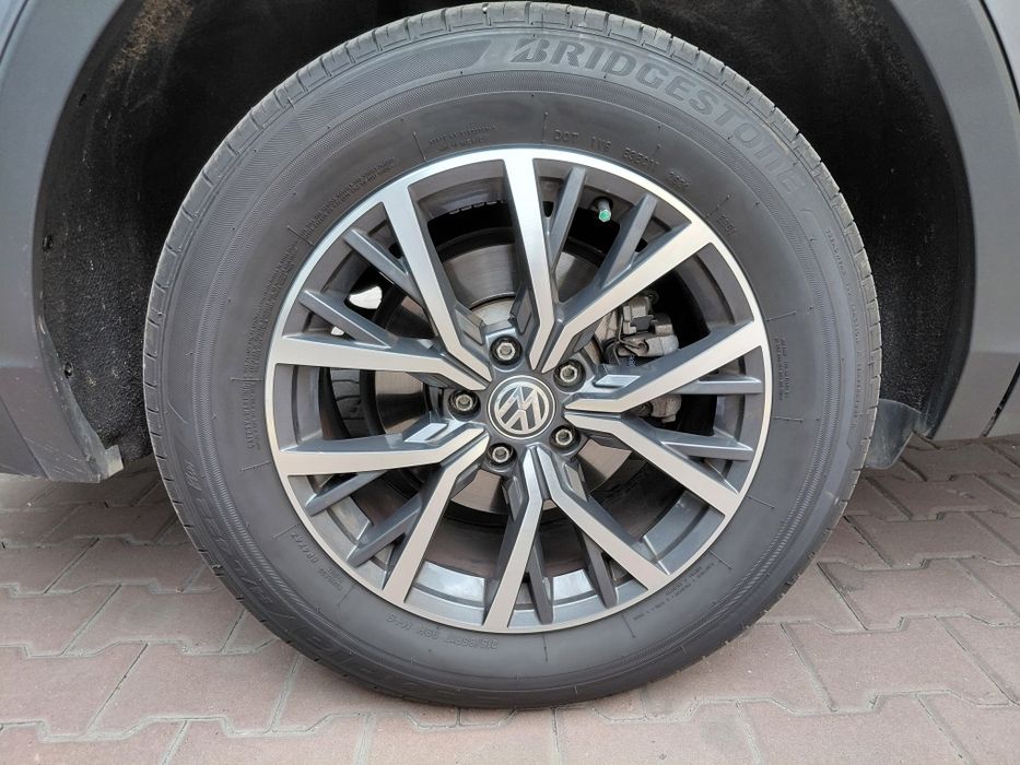 VW Tiguan  2019 2.0 передній привід
