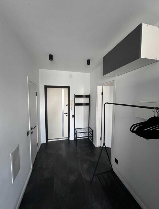 1-кімнатна квартира з ремонтом та меблями