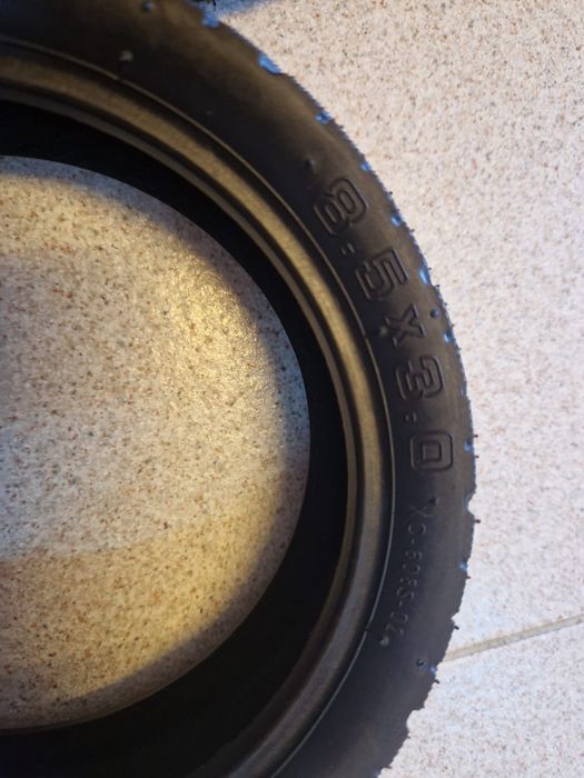 Pneu 8.5 x 3.0 para trotinete