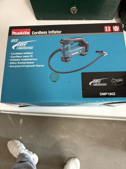 Kompresor Makita na baterie