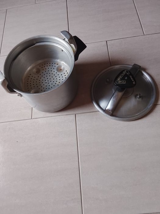 Panela de pressao