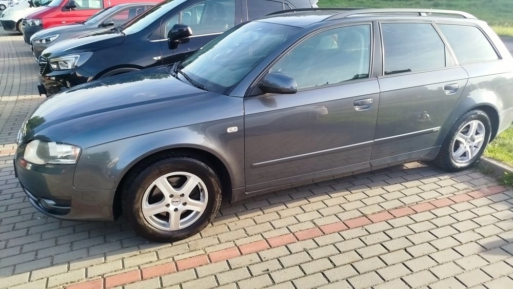 Audi A4 B7  Sline 2.0 alt.