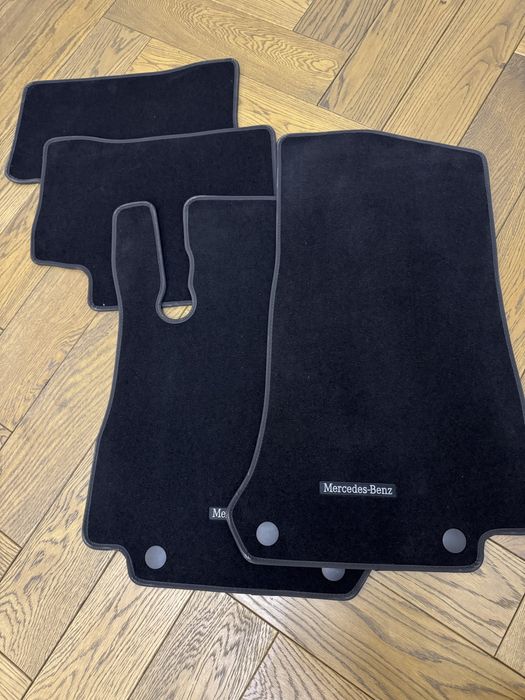 Nowe Oryginalne Dywaniki Mercedes GLC (X253/C253) Welur - KOMPLET