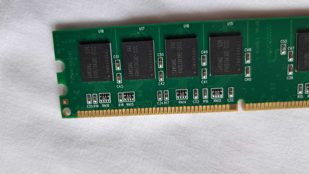 pamięć RAM: CM3 1GB DDR