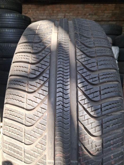 распаровка шины б/у 235/50 R18 Pirelli Cinturato All season