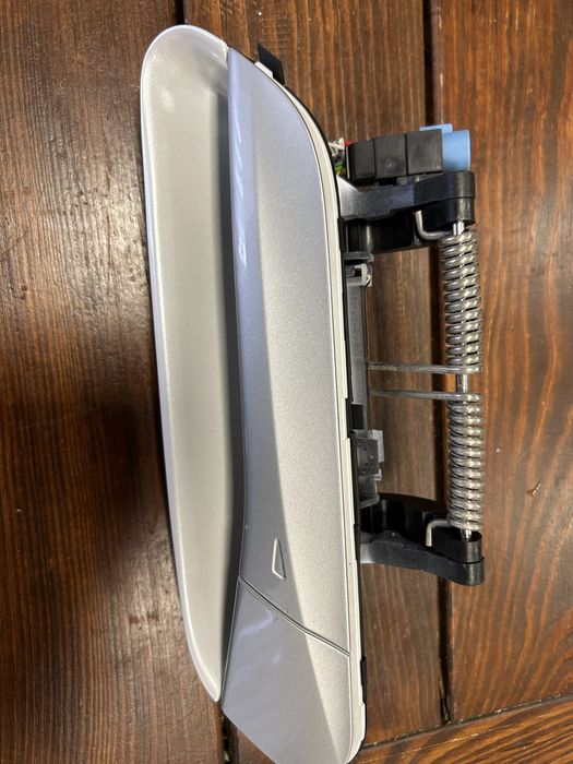 Ручка дверeй  wolksvagen iD 3,4,6