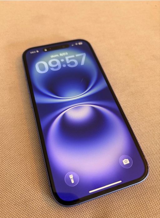 iPhone 16 semi novo