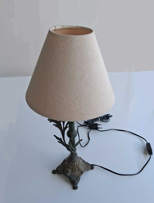 Candeeiro de mesa Arte Nova