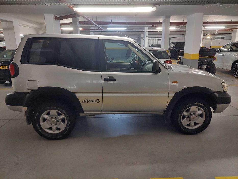 Nissan Terrano II