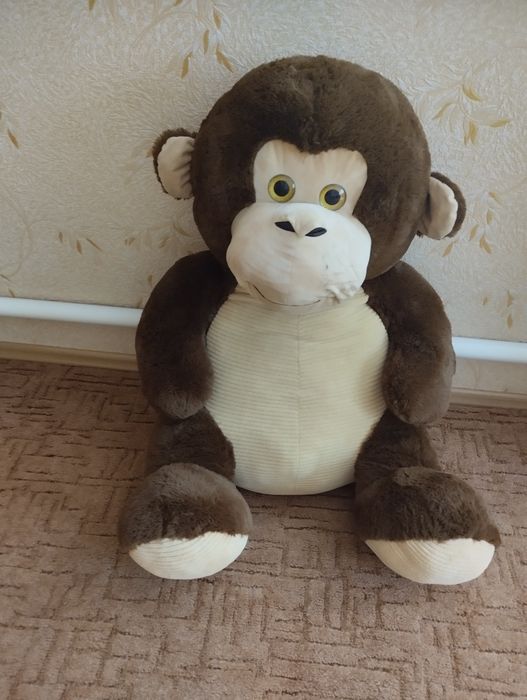 Велика м'яка мавпа